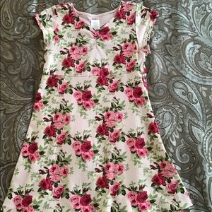 Girls dress